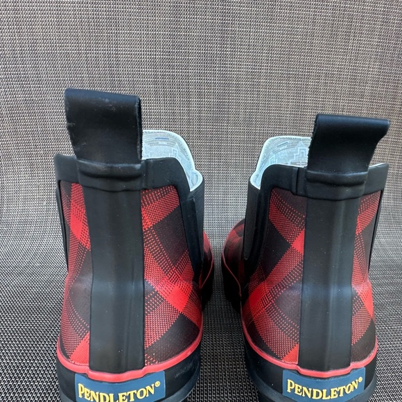 PendletonRain BootsRed Black Plaid Ankle Chelsea Rubber Waterproof Booties Sz 7 - Picture 5 of 10